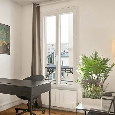 Lejlighed With Office 2p - Quiet & Cozy - 11th District *